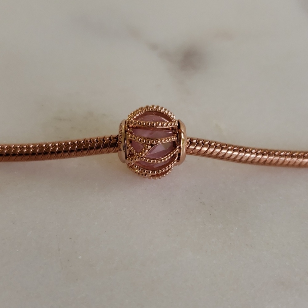 Pink Intertwining Charm - Picture 3 of 6